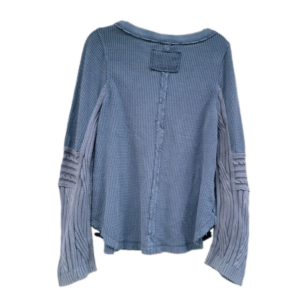 Free People We The Free Swinging Cable Cuff Top Sweater Blue Sz XL Boho Grunge - Picture 2 of 3